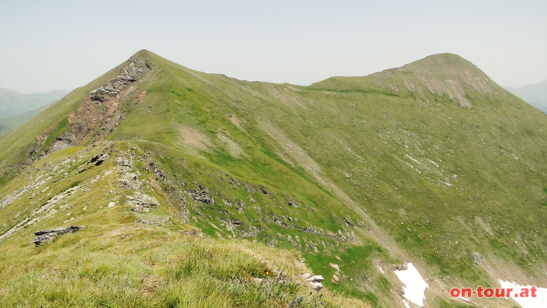 Kurz vor dem Eiskarspitz. Rechts der Hohenwart.