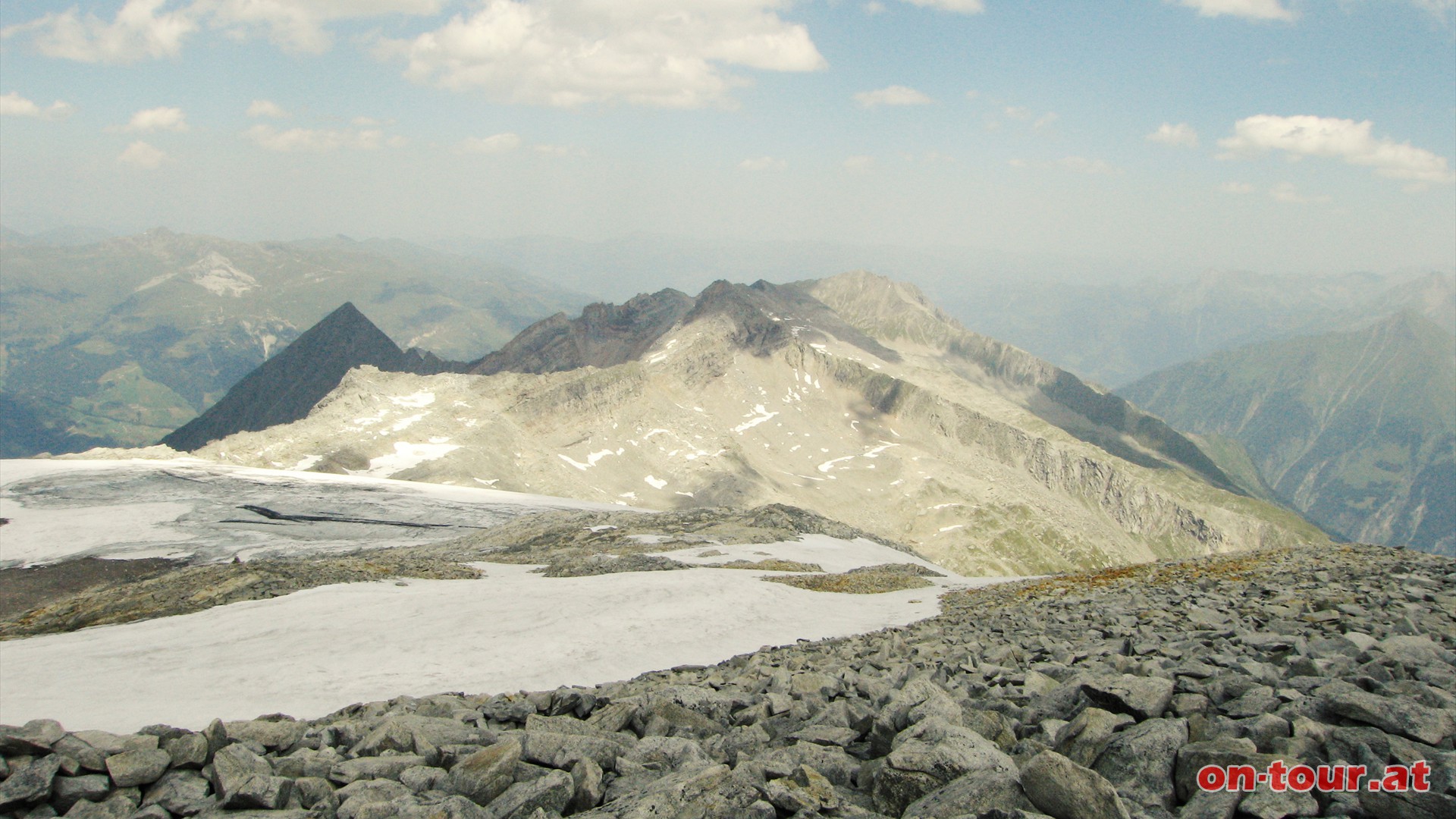 Die 3.039 m hohe Realspitze im Nordosten.