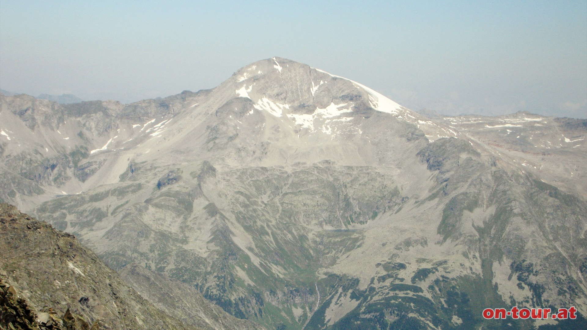 Die eisfreie Sdflanke des Hohen Riffler vom Schnbichler Horn aus.