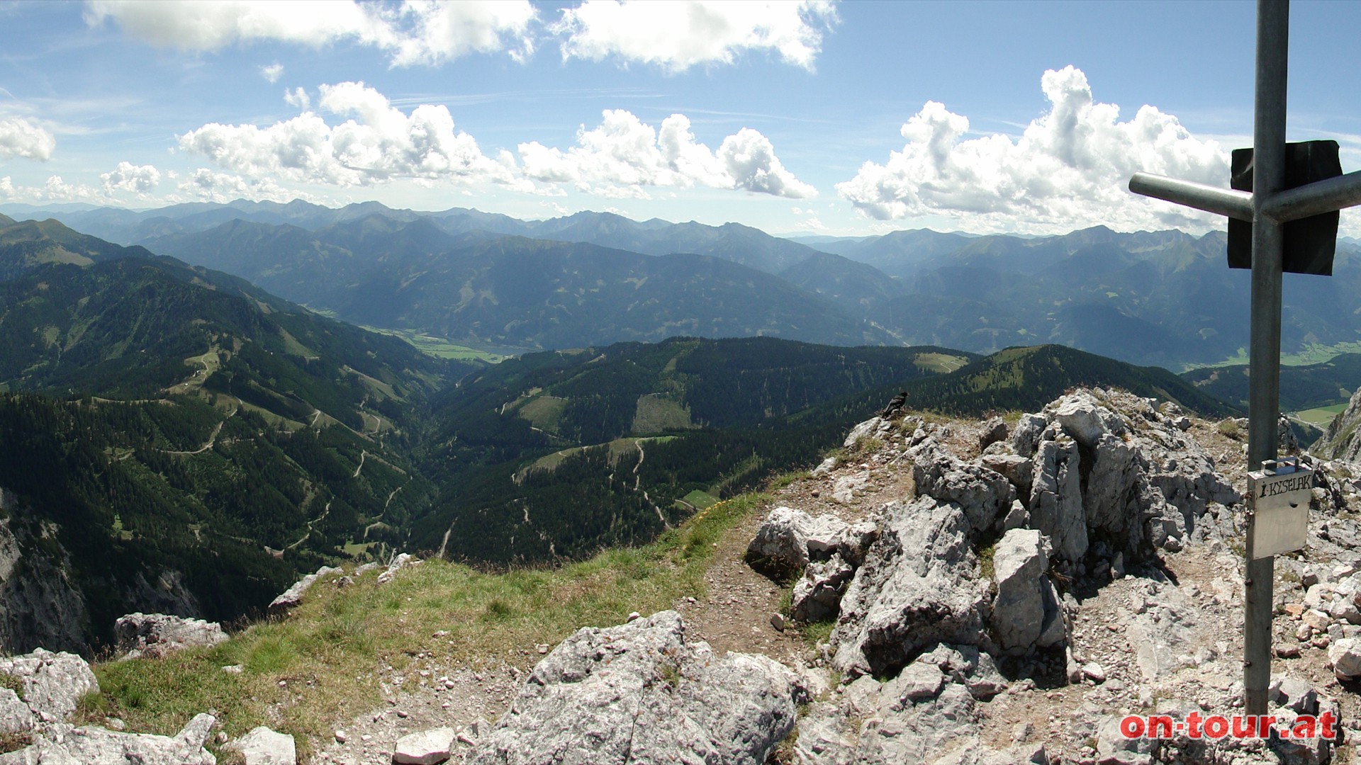 S-Panorama: Paltental und Niedere Tauern.