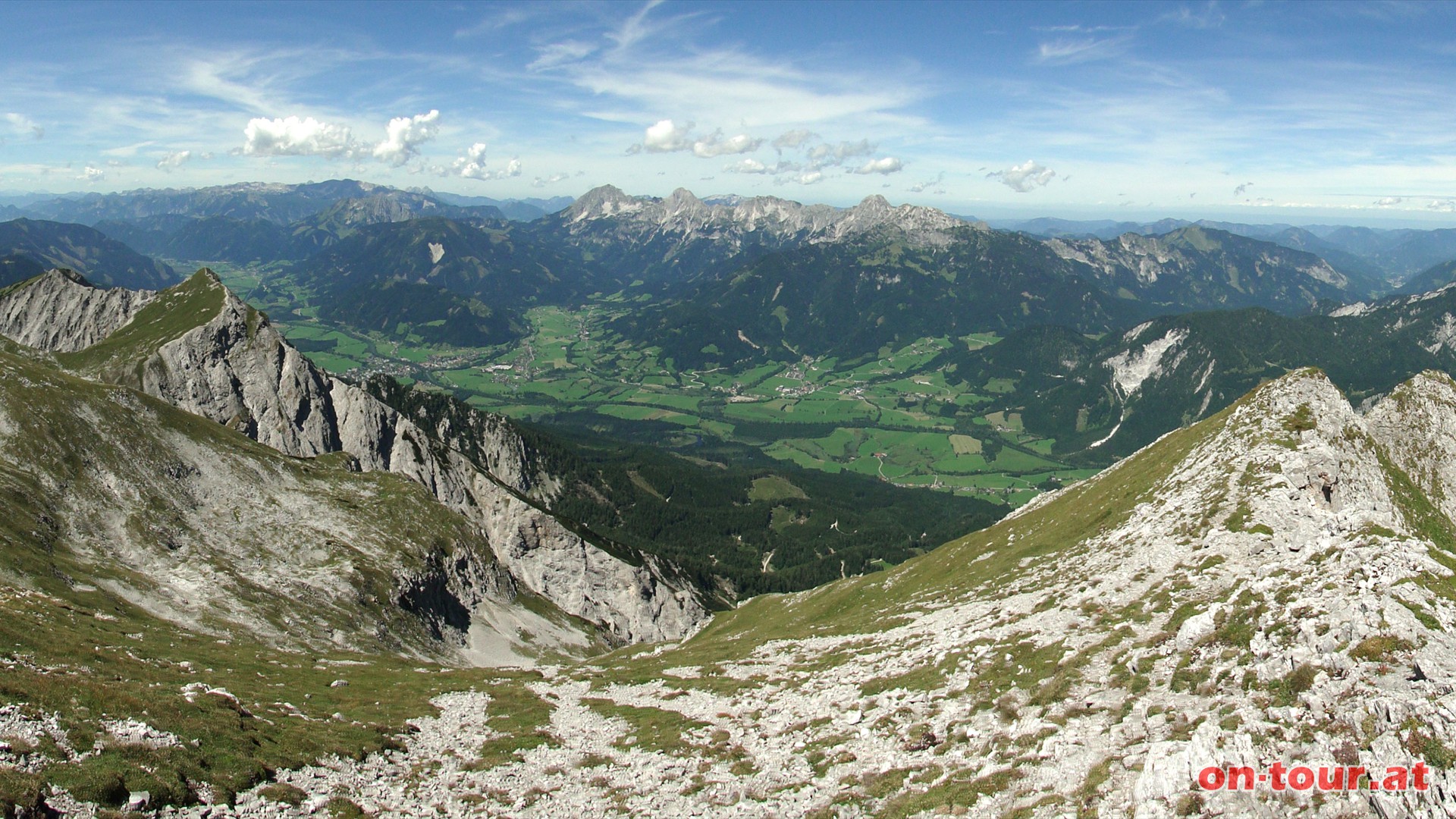 NW-Panorama: Haller Mauern.