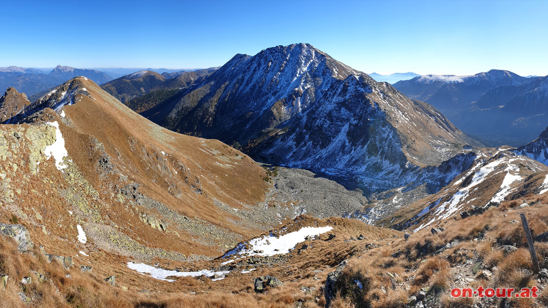 Kerschkern; SO-Panorama mit Geierhaupt