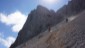 Schotterfeldaufstieg ber das steile Koschutnikkar.