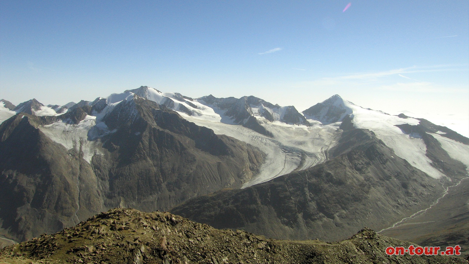 Im Sdosten die Hintere Schwrze und rechts der Similaun.