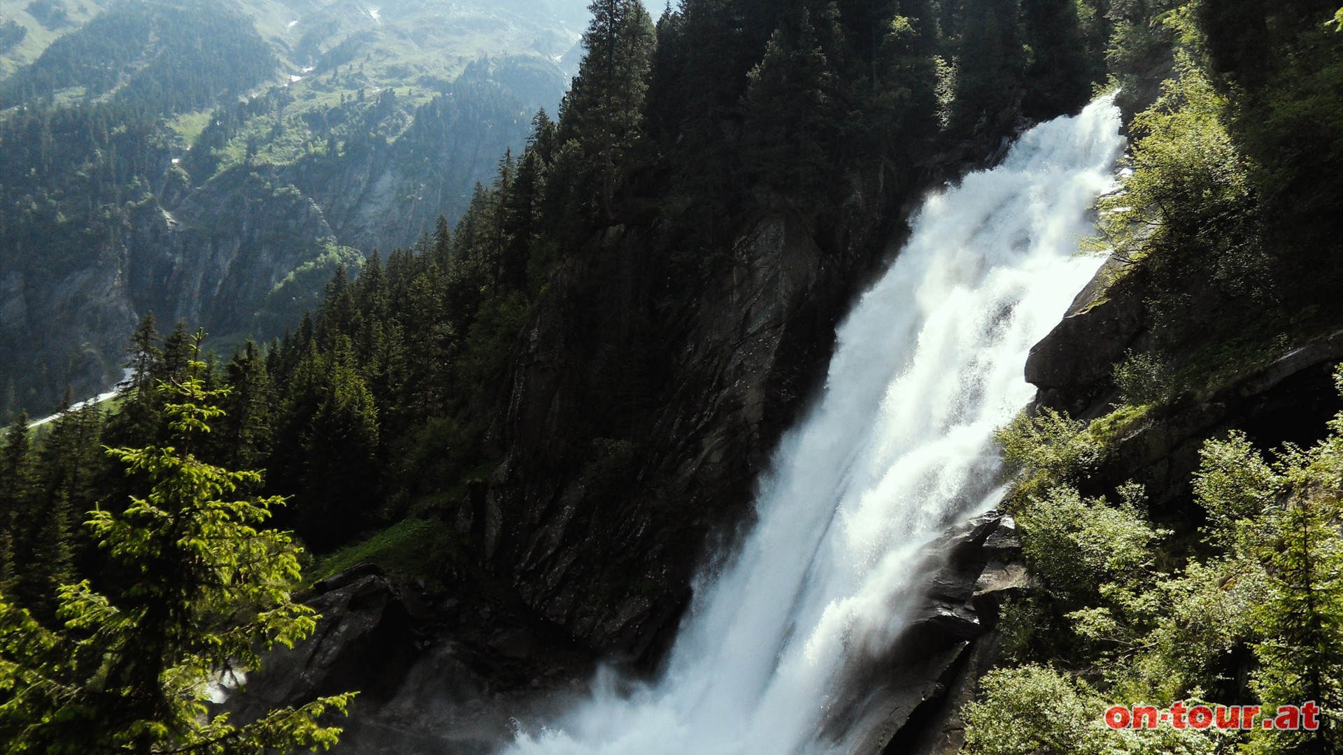 Eindrucksvoller Oberer Krimmler Wasserfall.