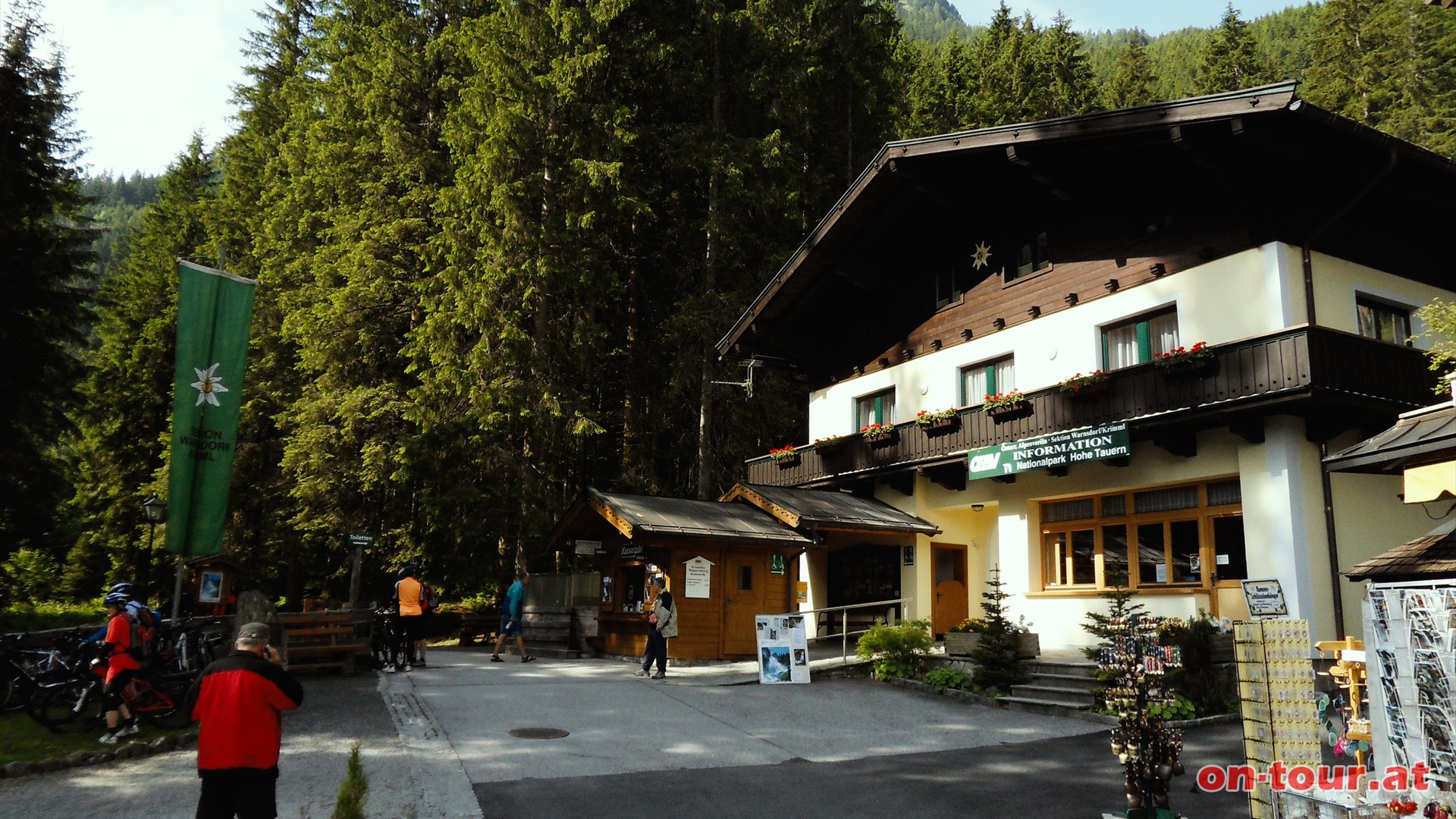 Tourstart bei der Alpenvereins-Kassa.