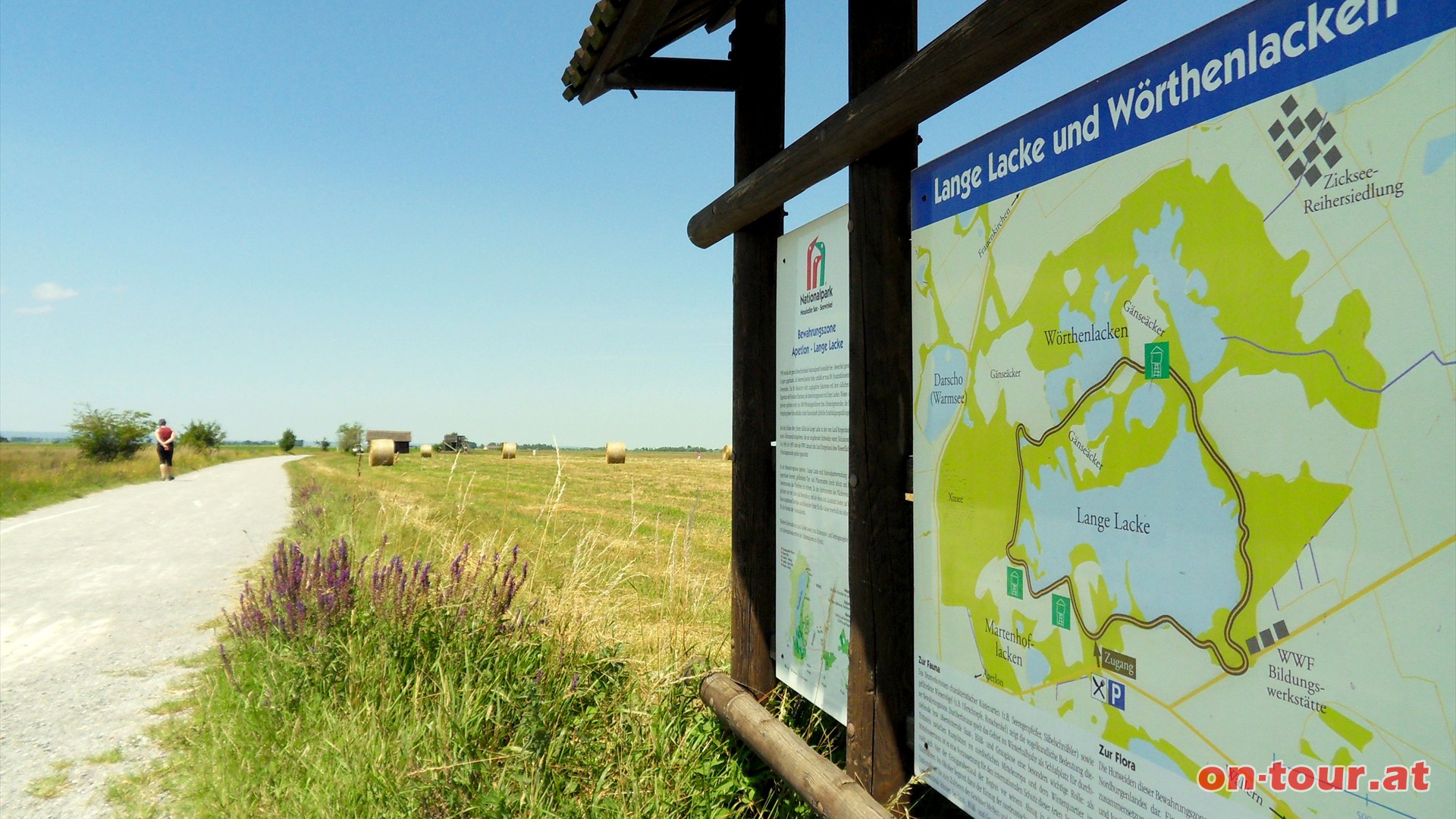 In nrdlicher Richtung die Landesstrae queren und weiter zum Hochstand.