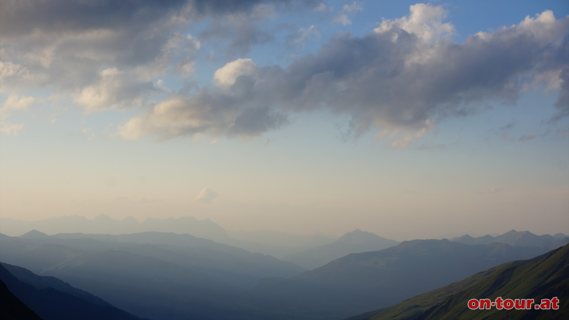 ....  Wilden Kaiser und dem Kitzbheler Horn.