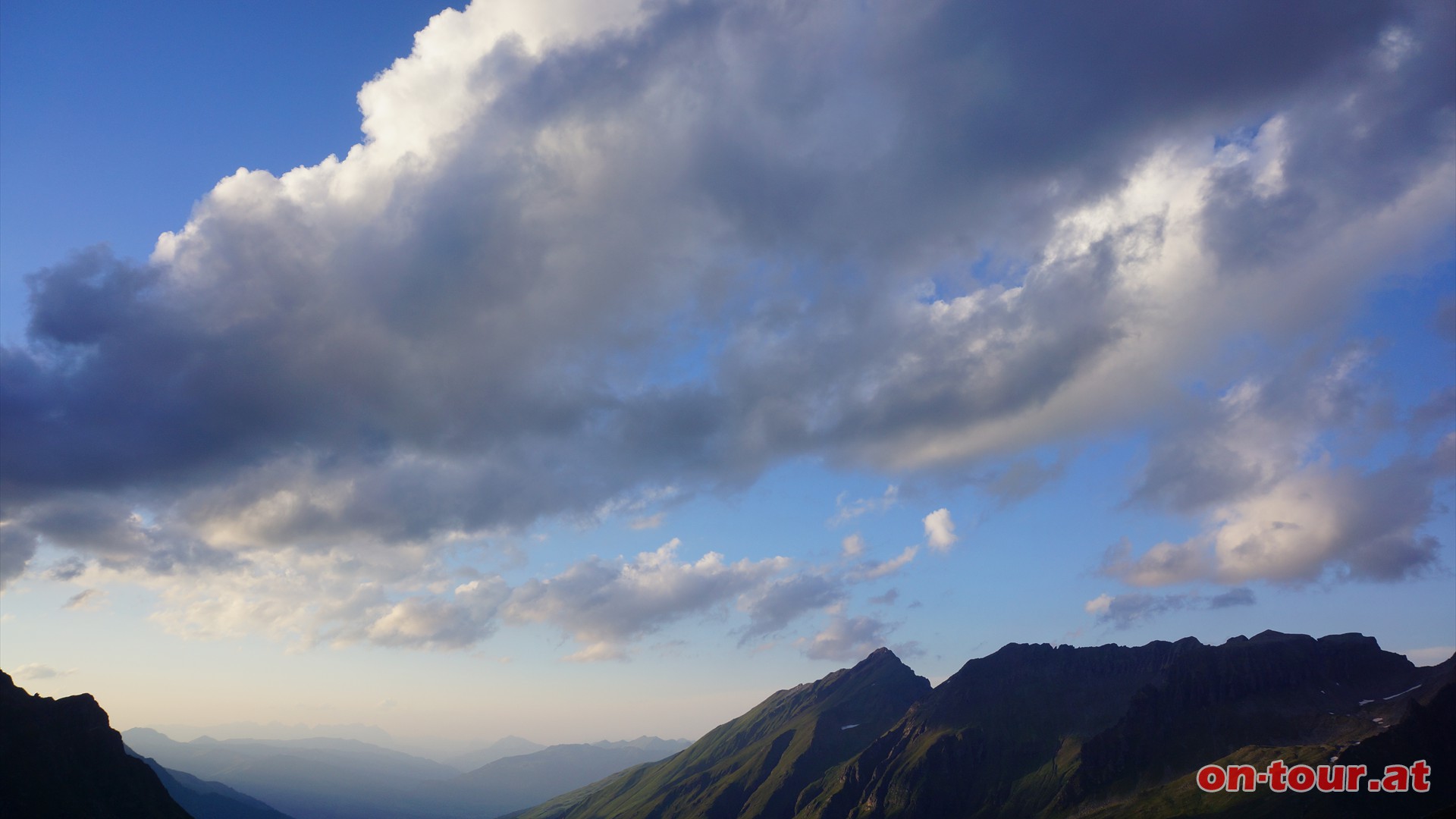 Blick durchs Hollersbachtal bis zum ......