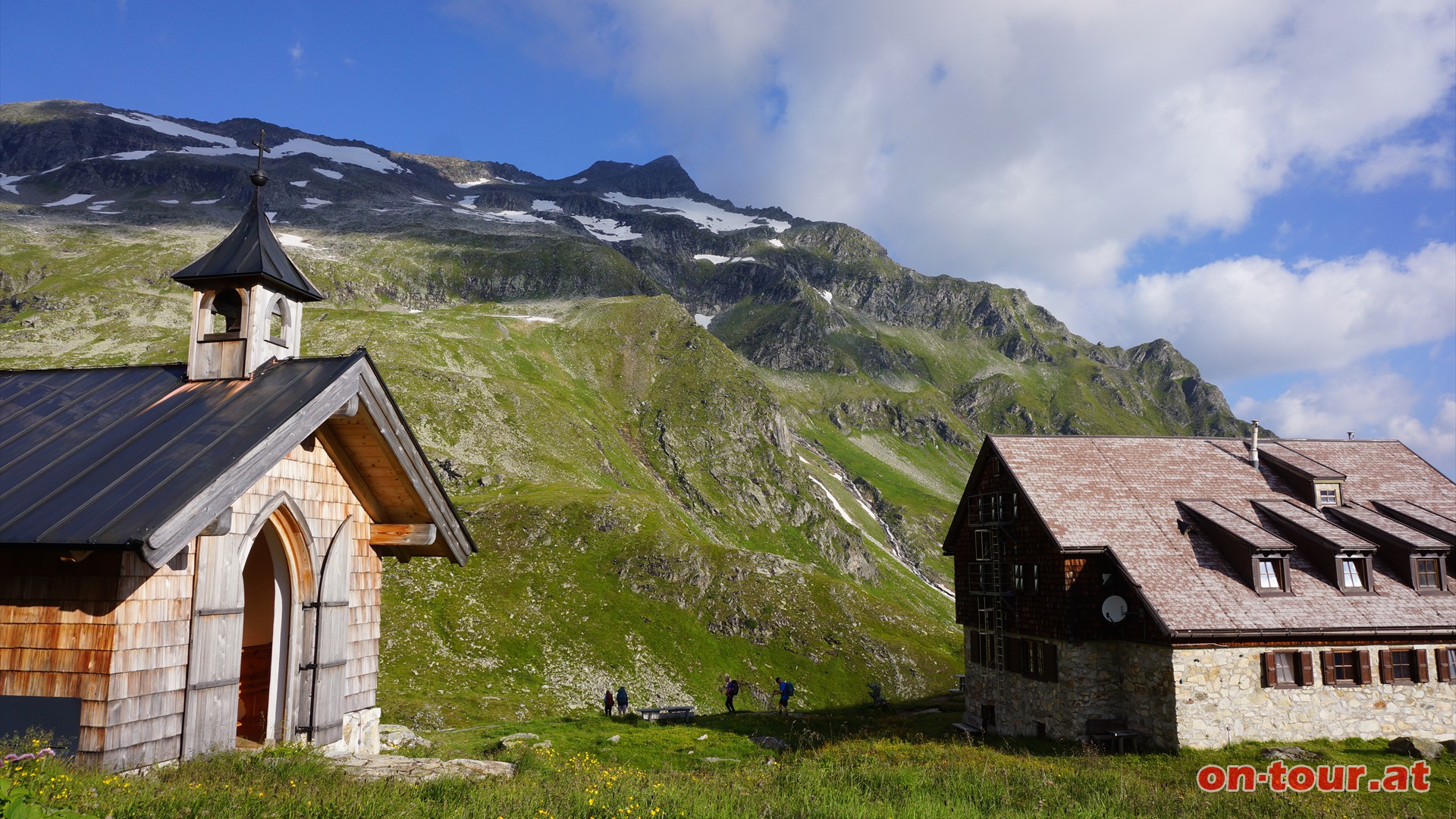 Neue Frther Htte mit Larmkogel.