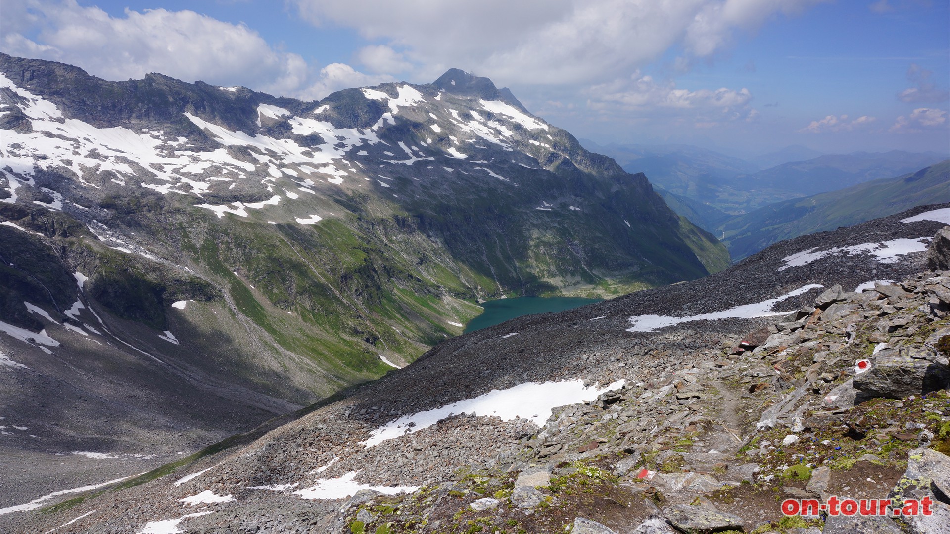 Blick ins Hollersbachtal mit Larmkogel.