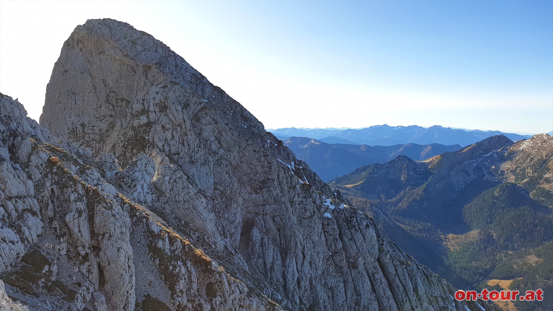 ber das Schoderkreuz zum Kleinen Lugauer. Blick zum Groen.