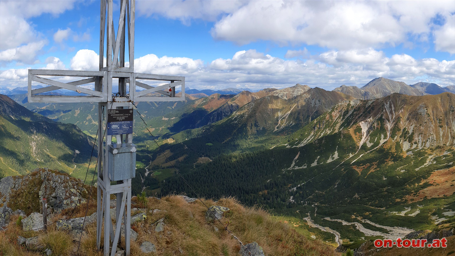 Mdringkogel; NO-Panorama mit Blick ins Triebental.