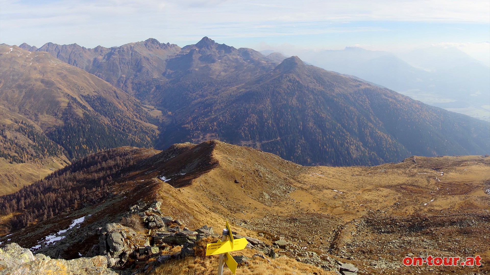 Abstieg Richtung Dranitzalm. Gegenber Knoten und Hochtristen.