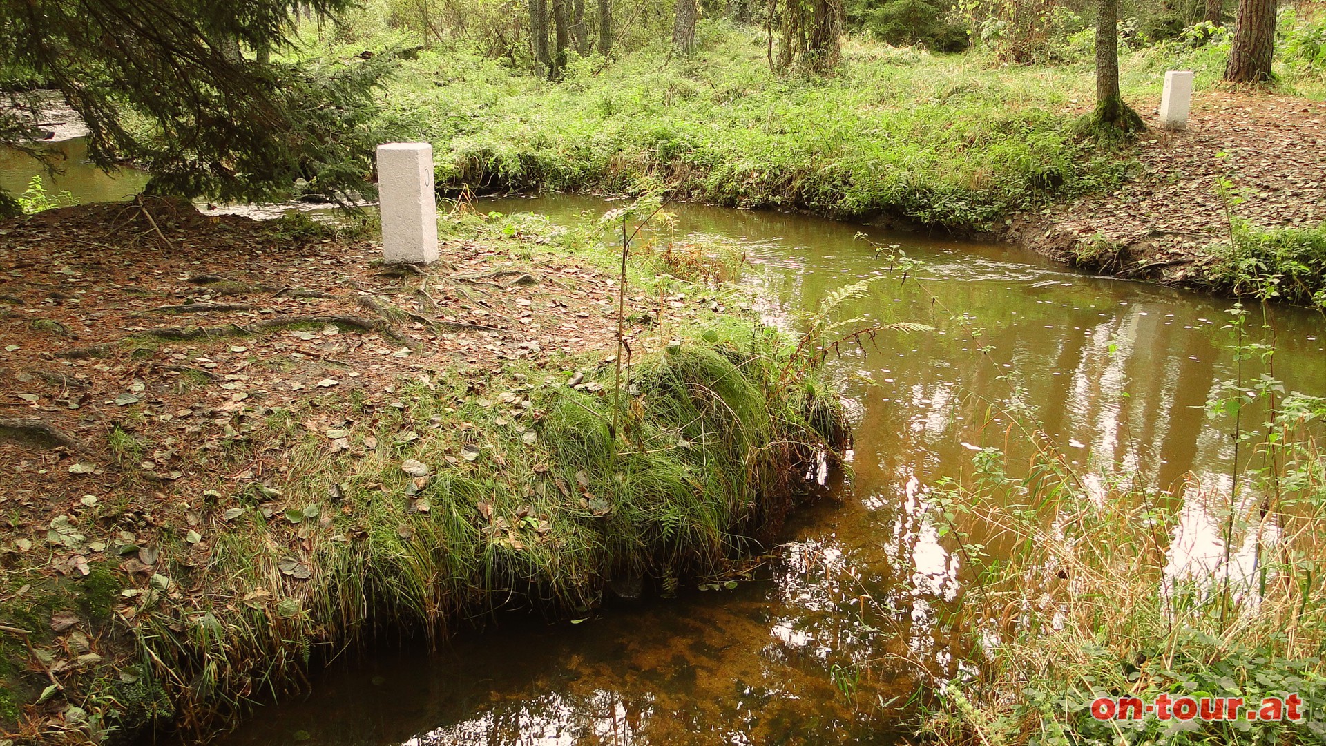 Beim Zusammenfluss von Grenzbach und Neumhlbach ...