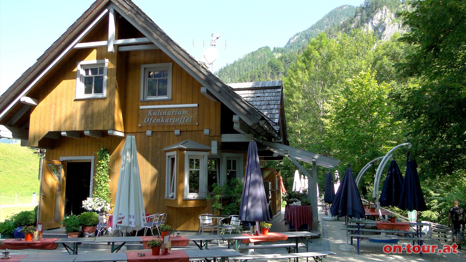 Tourstart; Wasserlochschenke direkt bei der Bundesstrae 24 (Parkplatz).