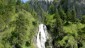 Oberhalb des Schleierfalls zeigt sich bereits die Naturbrcke und die Aussichtskanzel.