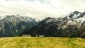 Der Arbeskopf (Mitte) und die 3.073 m hohe Wildkarspitze (rechts) im Sden.