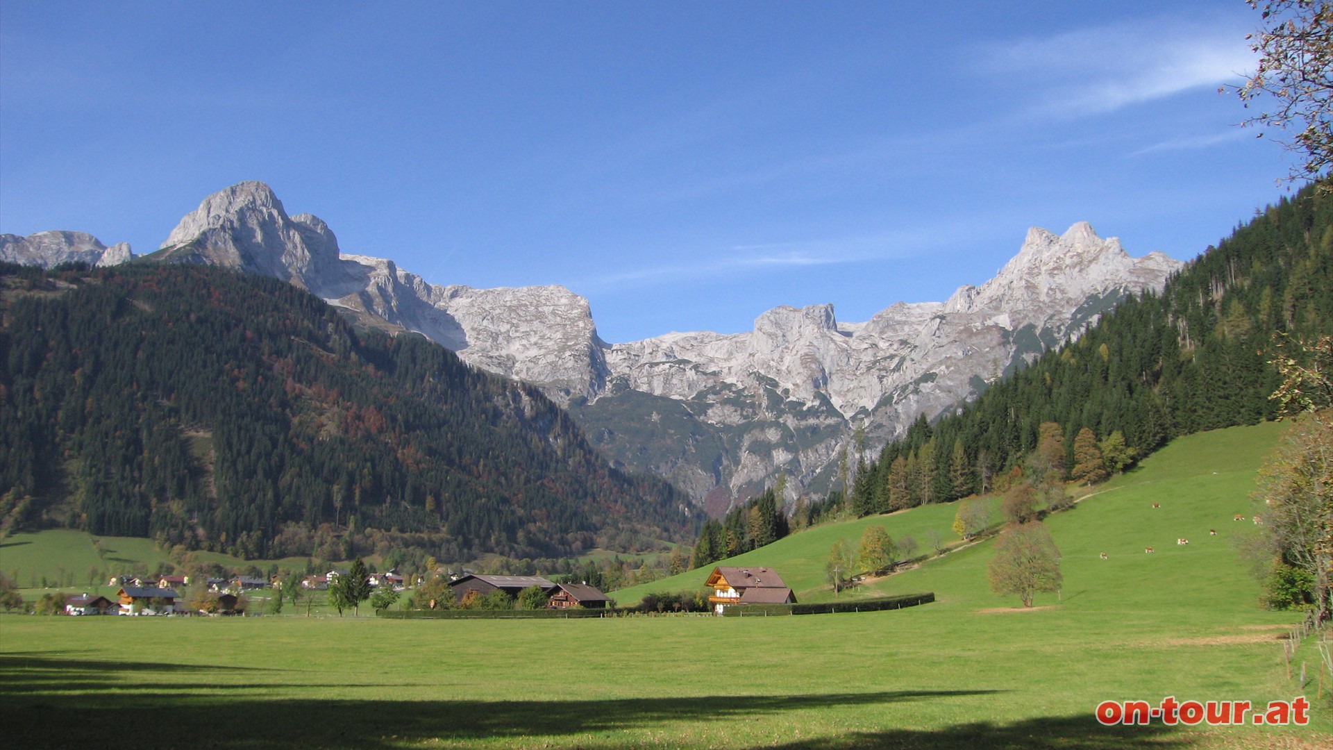 Von Werfenweng aus gibt es die Mglichkeit durch den Wengerwinkl bis zum Gasthof Wengerau mit dem PKW zu fahren. Falls der Retourweg ber Lampersbach gewhlt wird, kann das Fahrzeug aber getrost in Werfenweng abgestellt werden.
