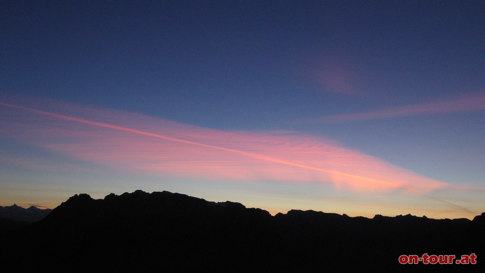 Wir haben fr die Tour zwei Tage eingeplant, daher knnen wir den Sonnenuntergang ber dem Hochknig genieen.