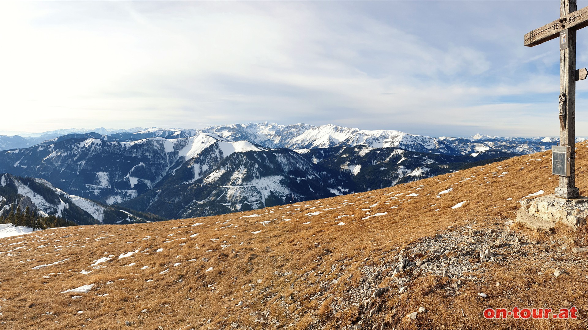 Rauschkogelgipfel mit Hochanger und Hochschwab.