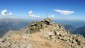 Fast auf 3000 Meter! Ein phnomenales Panorama fasziniert. Im Osten berblicken wir die Nocky Mountains - die Nockberge.