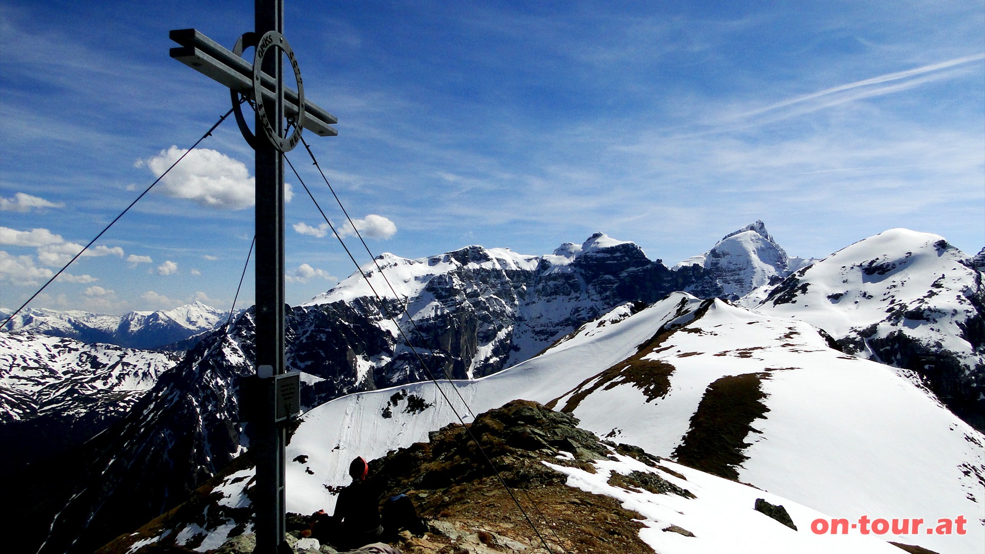 Beeindruckende Kullise auf der Rtenspitze; die Tribulaun Trme an der Grenze zu Italien.