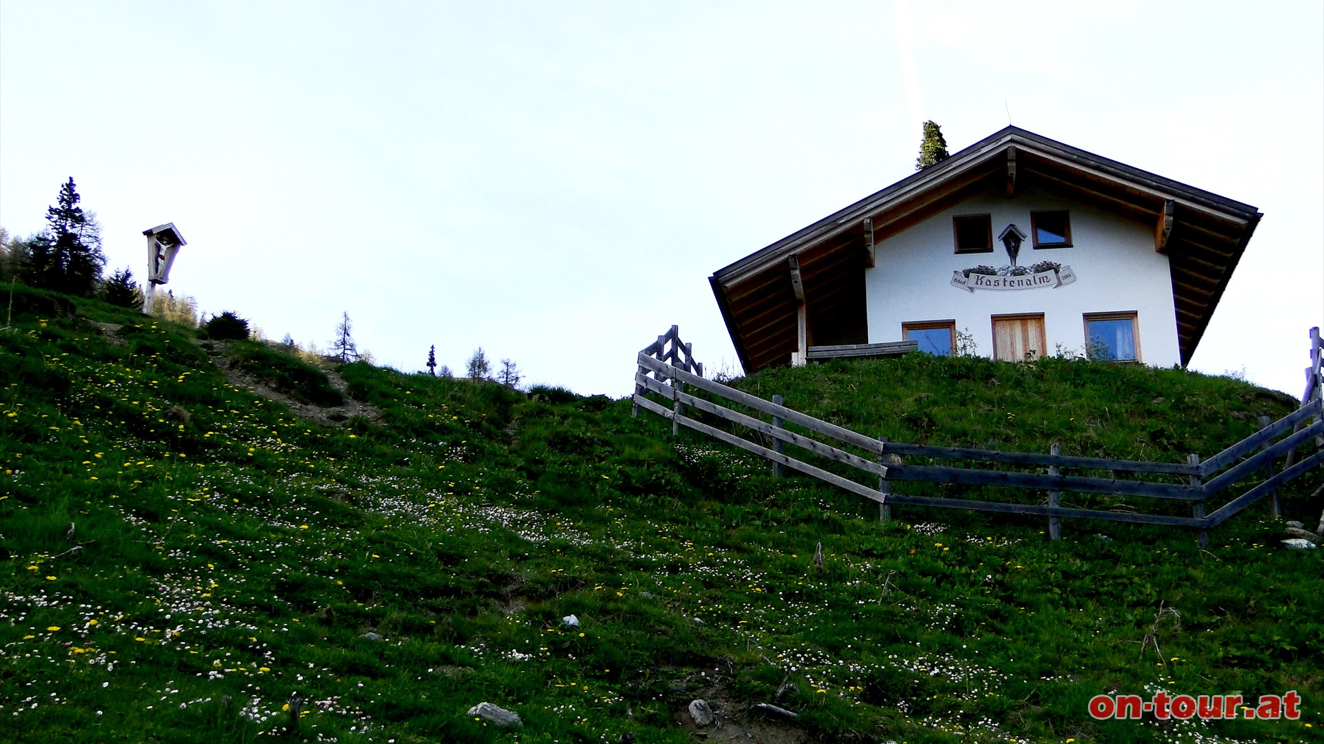 ber die Forststr. bzw. Pfade zur Kastnerbergalm-Kastenalm und bergab nach Obernberg.