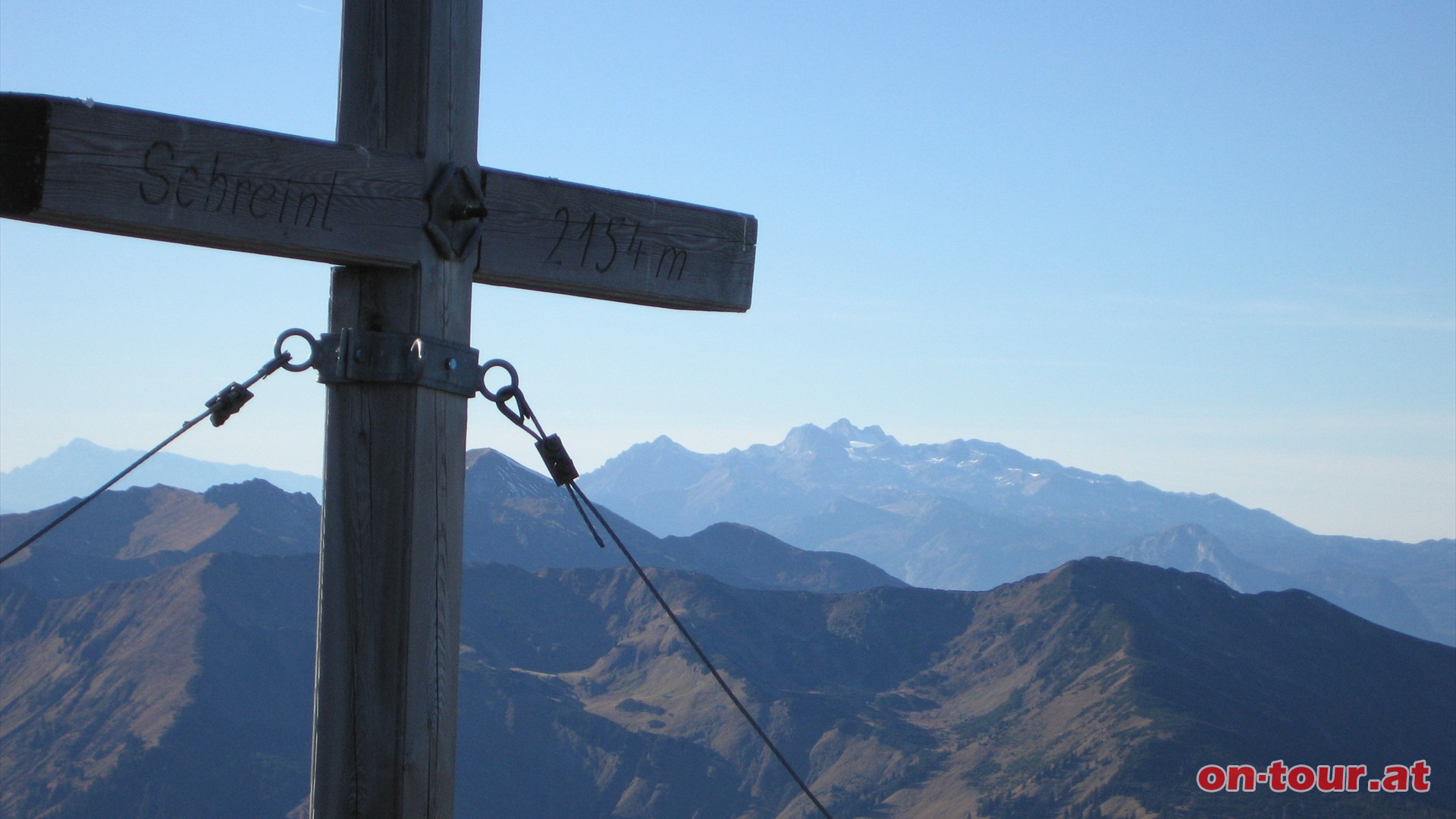 Im Westen wieder eine schne Sicht zum Dachstein.