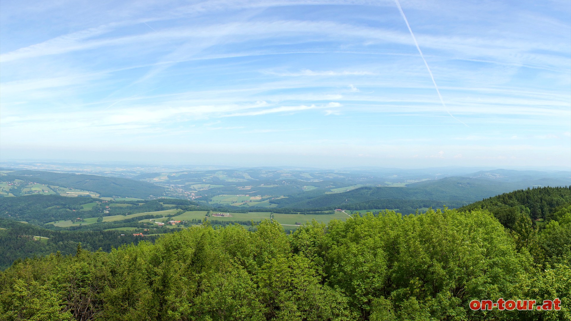 Schpfl; N-Panorama auf der Matraswarte.