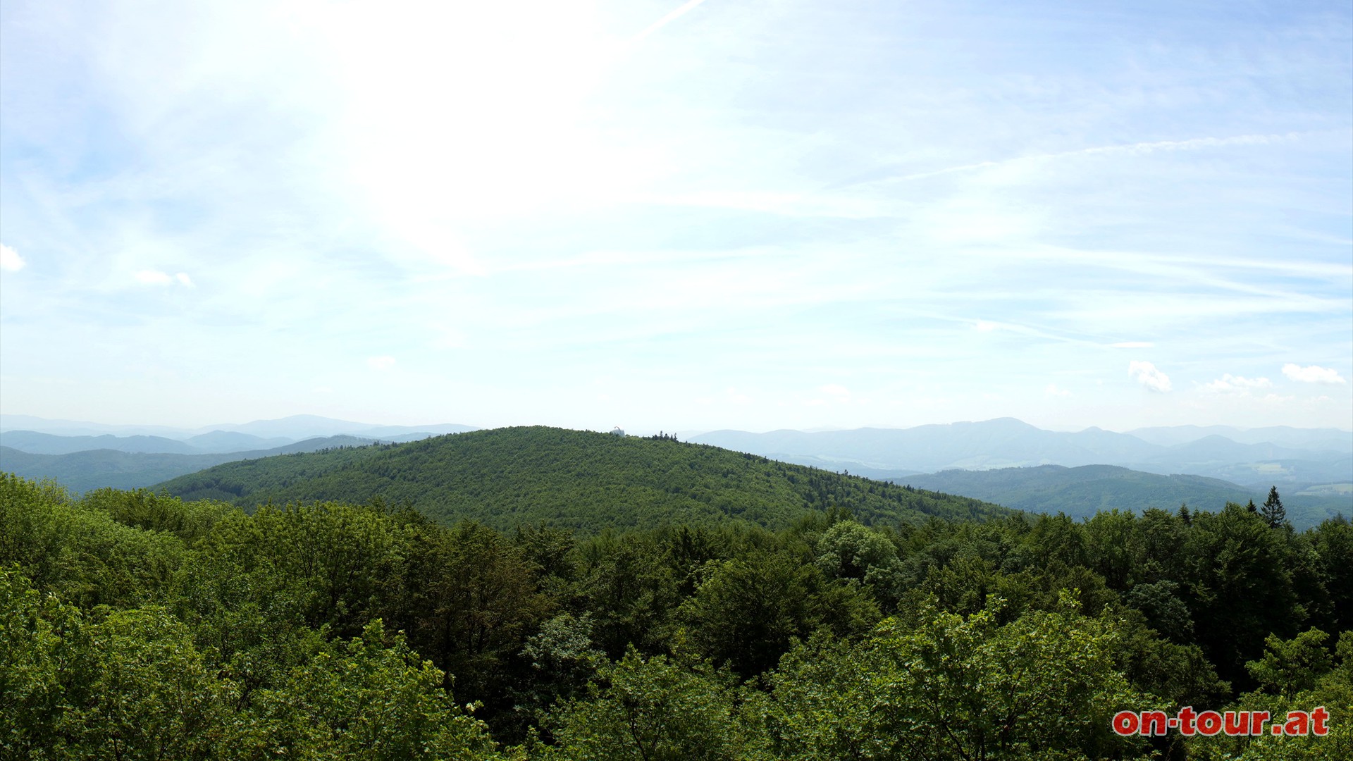 Schpfl; SO-Panorama mit Blick zum Leopold-Figl Observatorium. Abstieg wie Aufstieg.