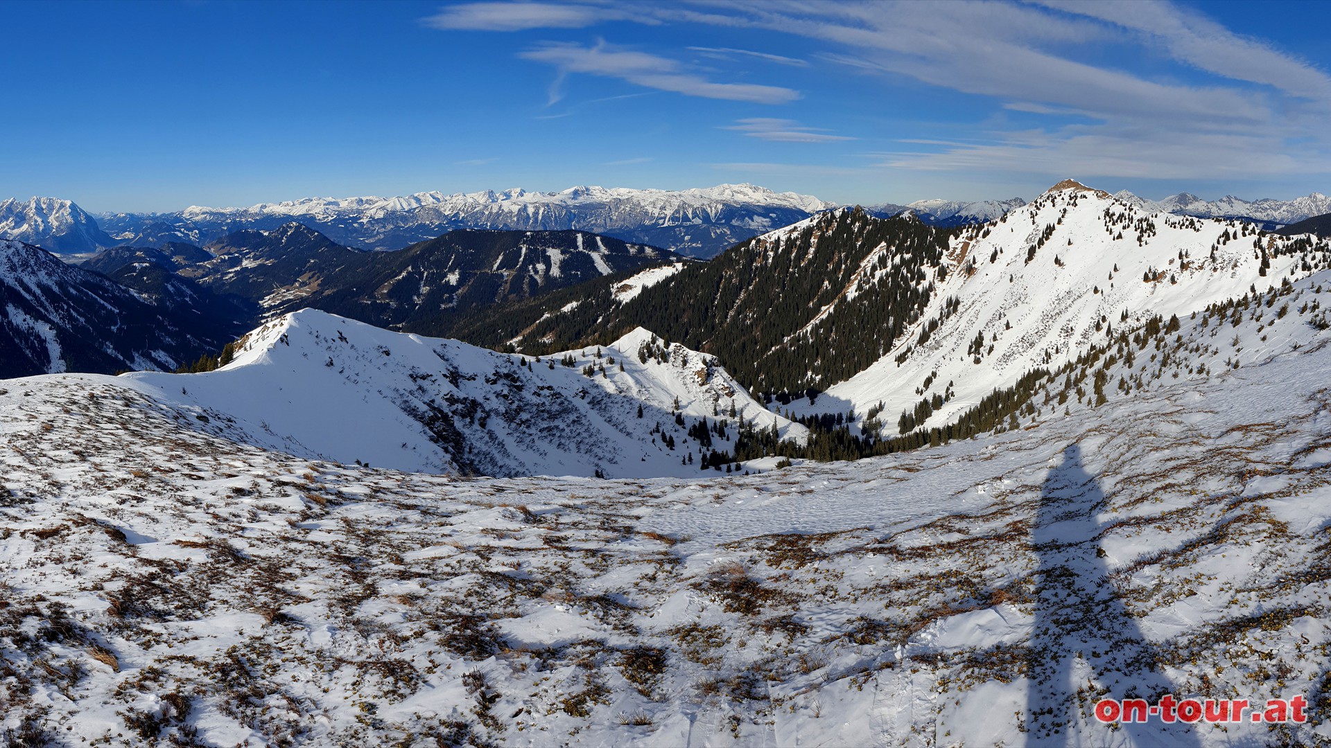 Rckblick zu Horningalm und Horninger Zinken (rechts).