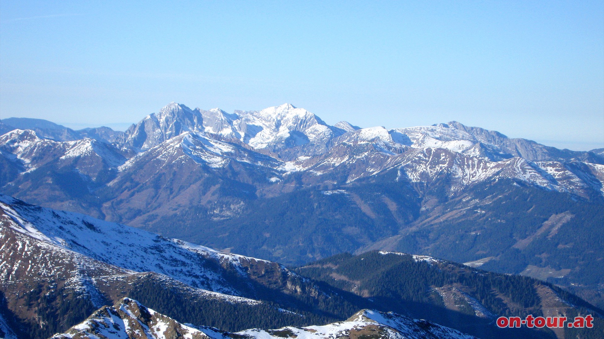 Weiter nrdlich der Groe dstein und das Hochtor.