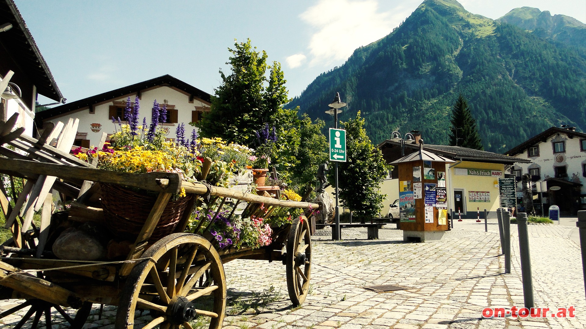 PKW Zufahrt bis Bach im Lechtal. Mit dem Madautal-Linientaxi (Fahrzeiten erfragen) zum ....