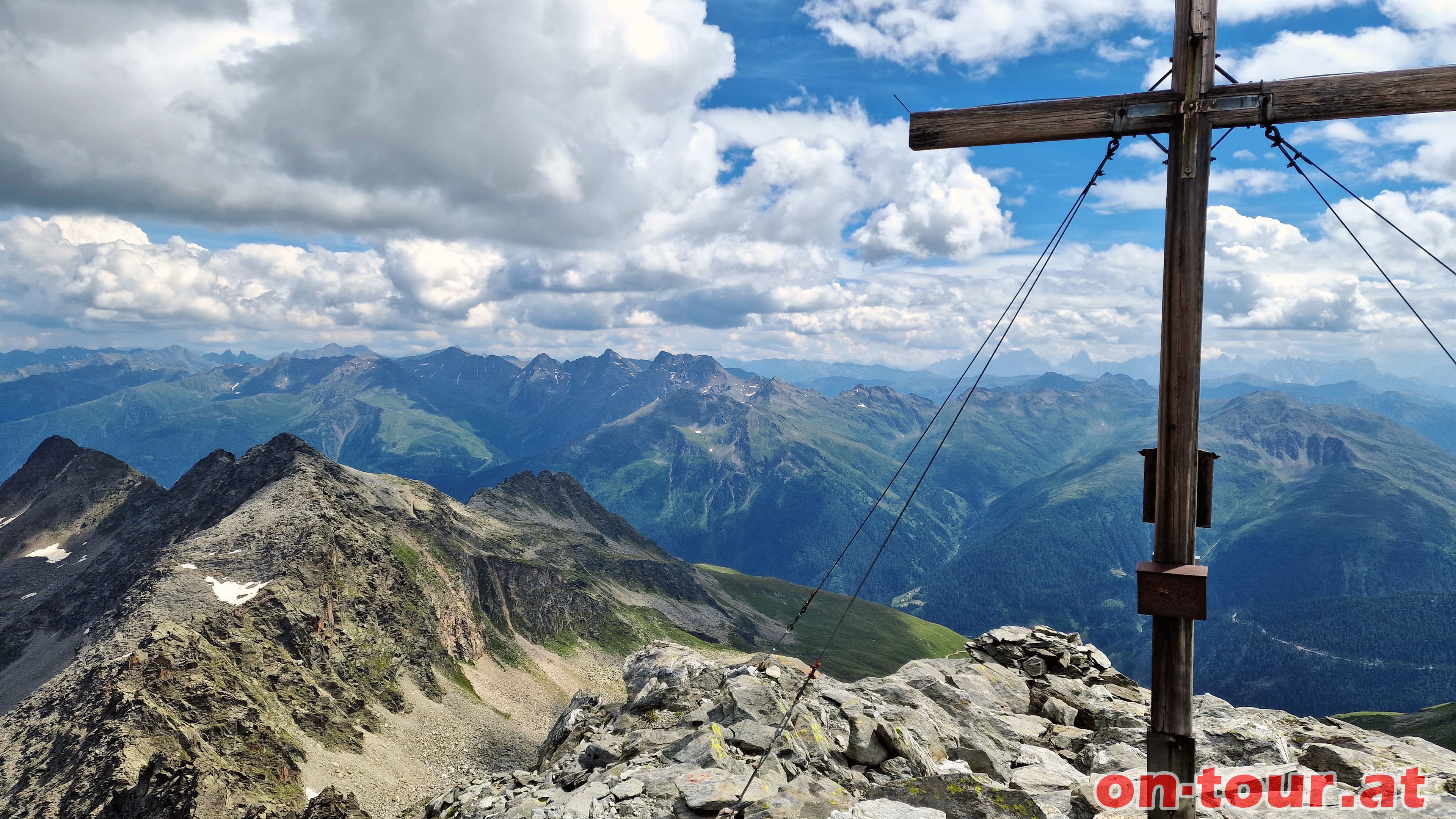 Seespitze; S-Panorama mit Lasrlinggruppe.