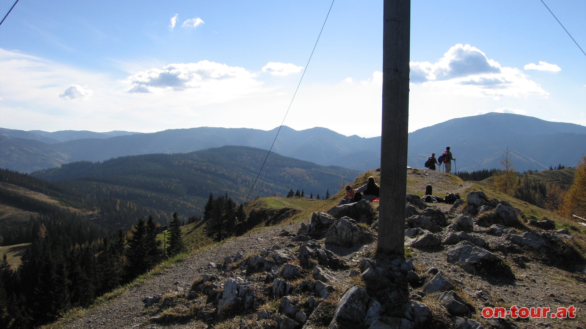 Im Sden das Stuhleck (rechts).