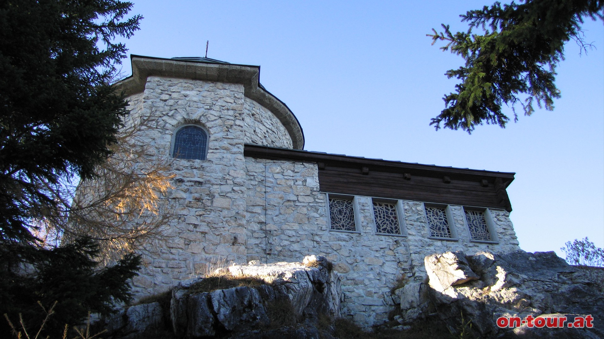 Kapelle am Sonnwendstein.