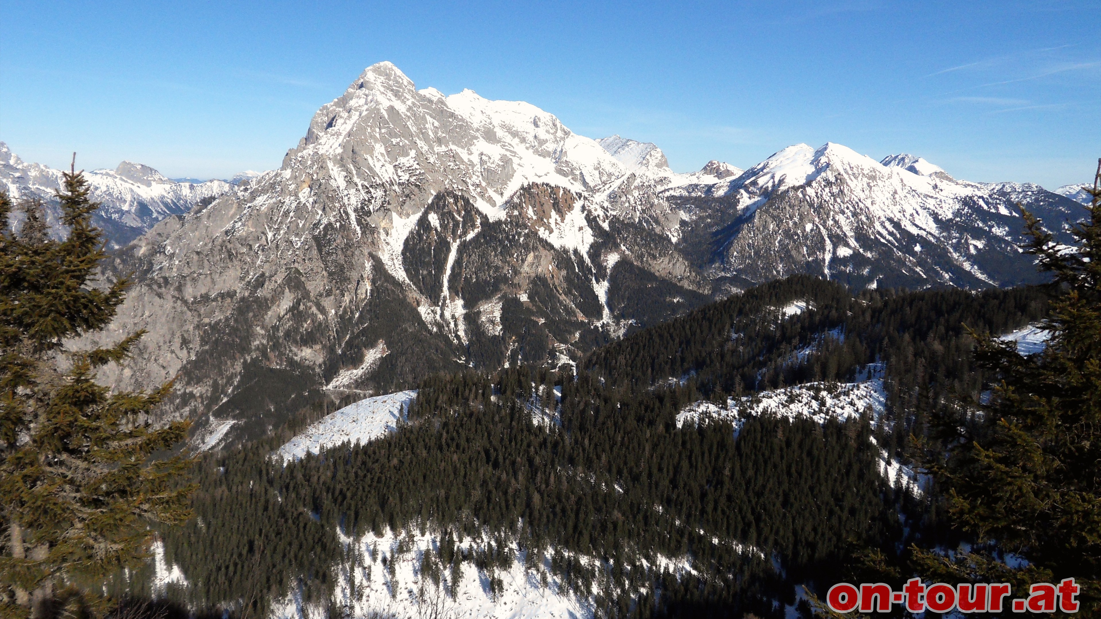 Zwischen dem Johnsbachtal und der Enns befinden sich Xeis-Grssen wie Hochtor, Zindl, Gsuchmauer, Stadlfeldschneid und Lugauer.