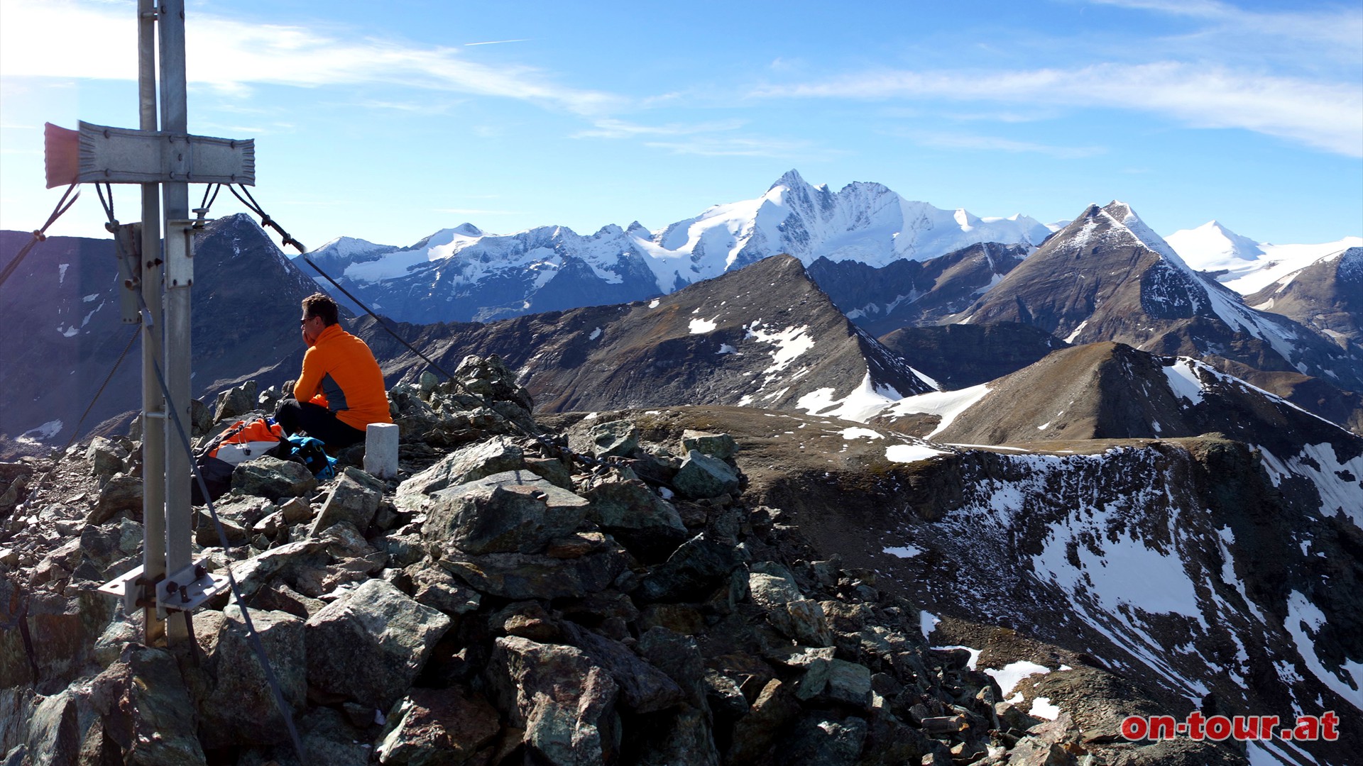 Brennkogl-Westpanorama mit Groglockner.