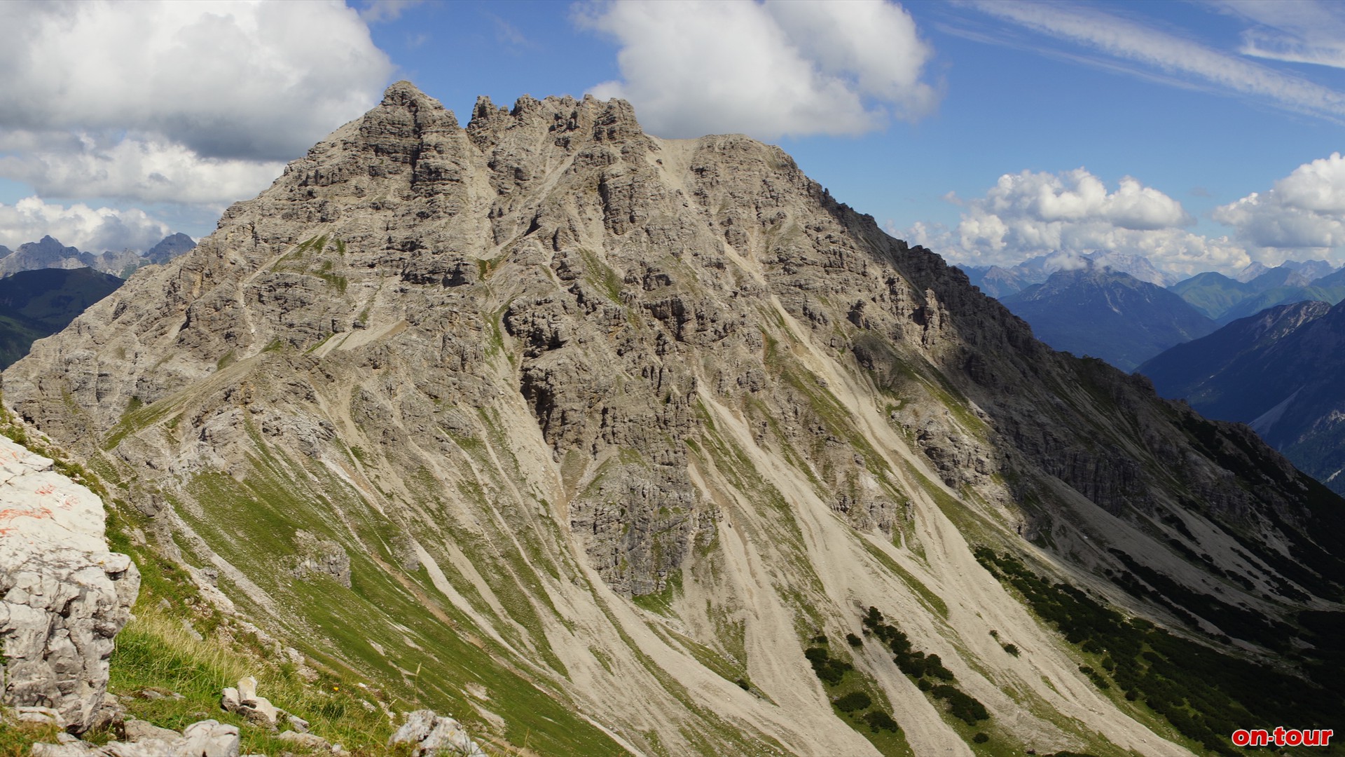 . gewaltigen Kalkdom der Leilachspitze.