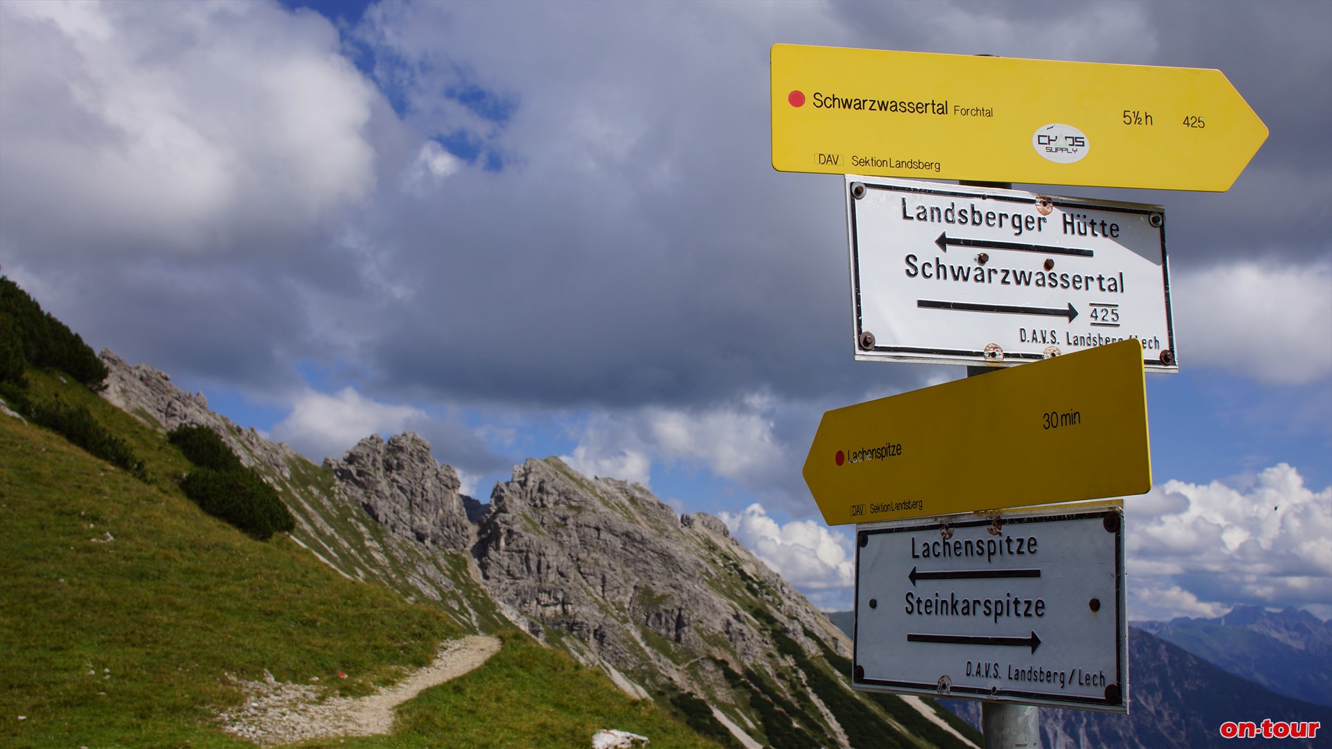 Vom Steinkarjoch dann 30 Minuten bis zum Gipfel der .