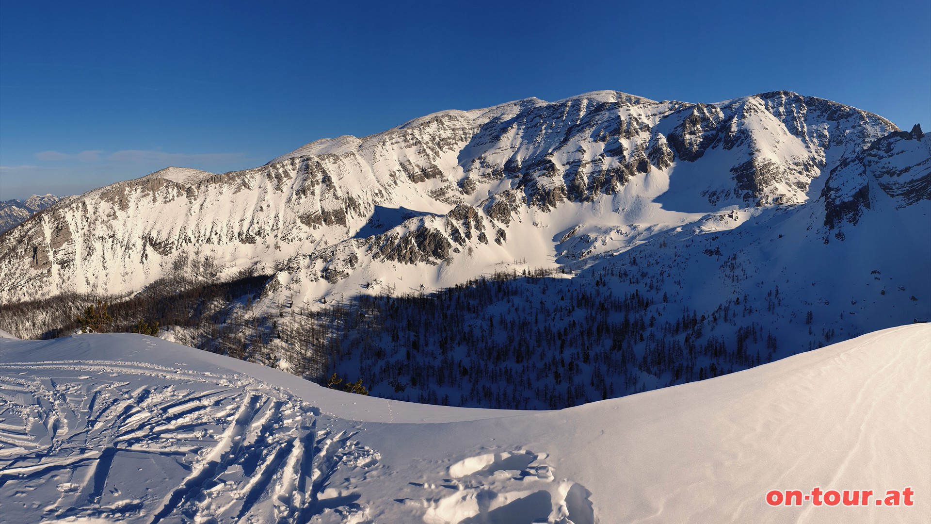 Wilde; SO-Panorama mit Torstein und Warscheneck.