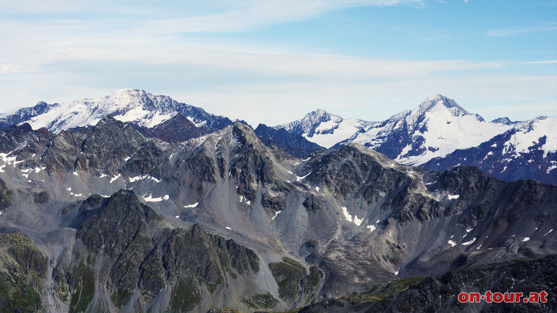 Glockturmkamm (Vordergrund), Weiseespitze und Weikugel.