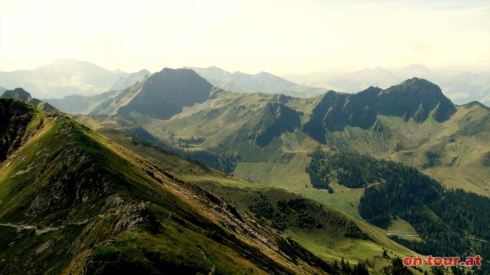 Bischof (links) und Gr. Gebra (rechts).