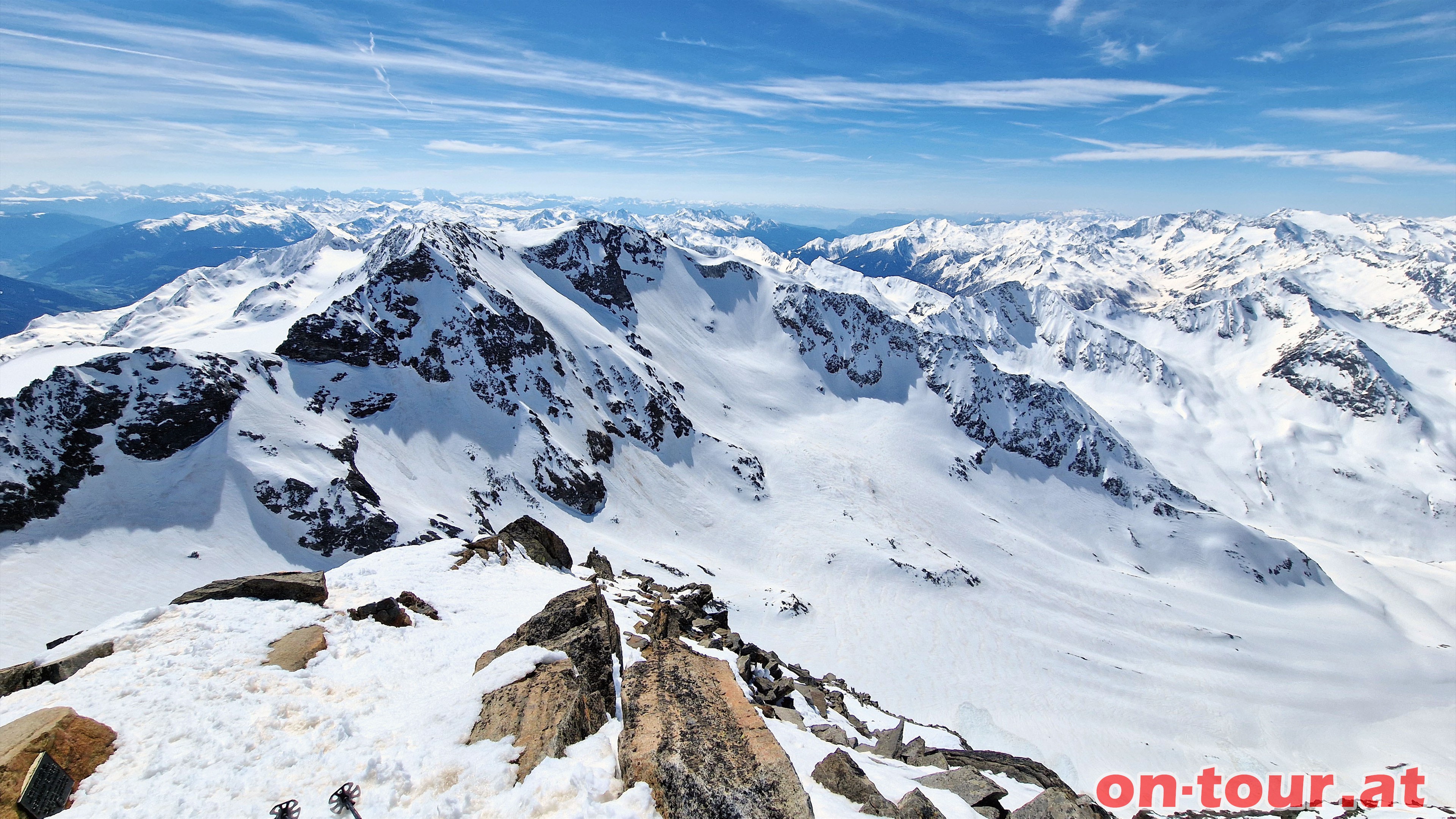 Zuckerhtl; O-Panorama mit Wilden Freiger. Abfahrt wie Aufstieg.